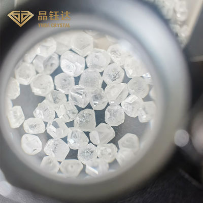 0.8-1.0 قيراط صغير الحجم HPHT الماس الخام الأبيض غير المصقول للمجوهرات